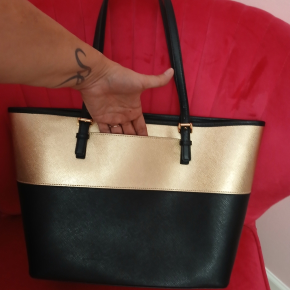 Michael Kors Black and Gold Love Tote - Picture 3 of 6